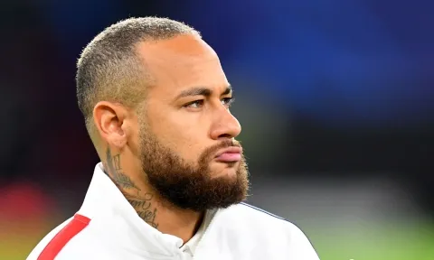 PSG chốt giá bất ngờ, 'gã khổng lồ' Ngoại hạng Anh sắp mở hội đón Neymar