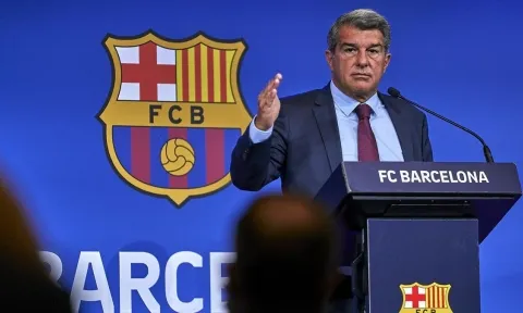 Barcelona rơi vào đại họa, chính thức mất 'tấm khiên tài chính'