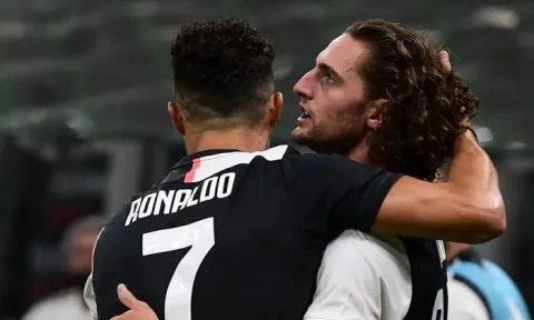 Chuyển nhượng MU 9/8: Đón 'tiền vệ tài hoa' từ Juventus, Ronaldo chốt tương lai