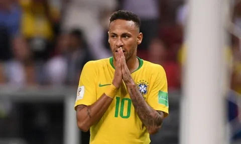 Giới chính trị Brazil chính thức 'nhúng tay' vào bóng đá, Neymar hết làm càn