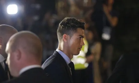 Chuyển nhượng MU 15/8: 'Tống khứ' Ronaldo, De Jong chốt bến đỗ đầy bất ngờ