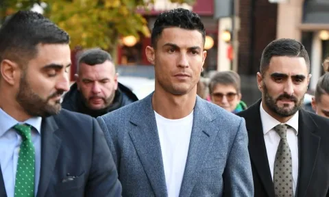 Ronaldo bị đối xử 'kinh hoàng', vụ bị MU chấm dứt hợp đồng đã ngã ngũ
