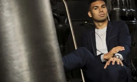 Chuyển nhượng MU 18/8: Chốt xong Casemiro, tỷ phú nước Anh 'lật đổ' nhà Glazer