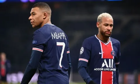 PSG phán quyết vụ lục đục nội bộ, Mbappe lộng quyền vẫn nhận 'trái đắng'