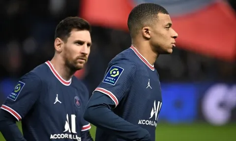 HLV Pochettino đích thân lên tiếng, chỉ rõ Mbappe và Messi ai xuất sắc hơn
