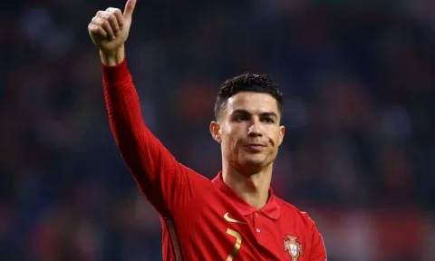 Ronaldo rời MU - Tay săn bàn vĩ đại nhất và bến đỗ cuối cùng của sự nghiệp