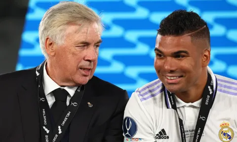 Mất Casemiro, HLV Carlo Ancelotti có 'sự thay thế hoàn hảo' ở Real Madrid