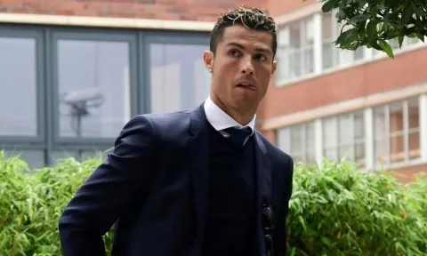 Chuyển nhượng MU 6/9: Ronaldo chia tay Quỷ đỏ dù phiên chợ Hè đã đóng cửa?