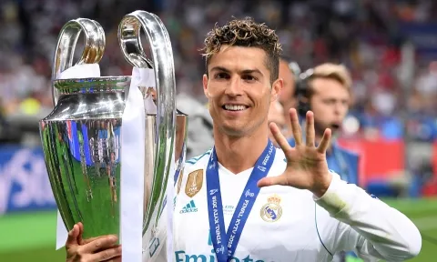 Rời MU, Ronaldo toại nguyện ước mơ C1 ngay mùa này, Messi 'vỡ mộng' phá kỉ lục