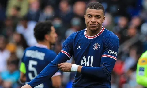 'Sếp lớn' PSG lên tiếng, đã rõ thực hư 'quyền lực ngầm' của Mbappe