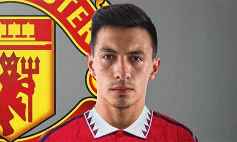 'Ngã ngửa' với mức lương của Lisandro Martinez tại MU