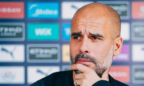 Họp báo Siêu cúp Anh: Pep Guardiola 'nắn gân' Klopp, tuyên bố không khoan nhượng