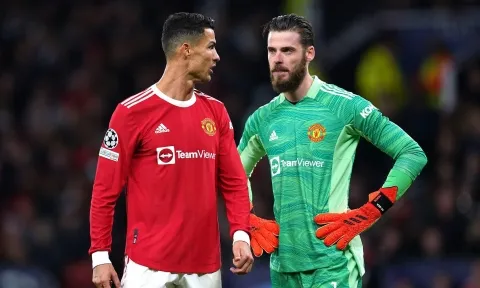 Đội hình MU đấu Liverpool: Ronaldo lĩnh xướng hàng công, bất ngờ De Gea