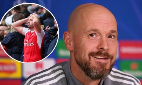 Fan Arsenal tức 'nổ đom đóm mắt' vì hành động kỳ lạ của Ten Hag với trọng tài