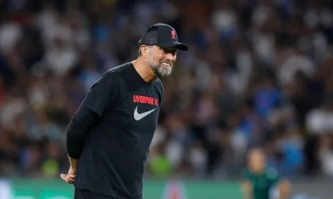 HLV Jurgen Klopp thừa nhận Liverpool đã trở thành 'trò cười'