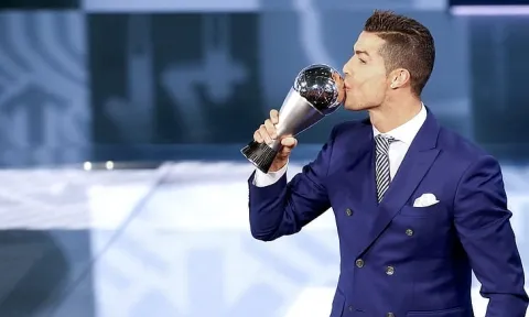 Tin chuyển nhượng tối 12/9: MU tìm được đối tác mua Ronaldo, Chelsea 'cuỗm' ngôi sao số 1 PSG