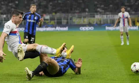 Barca vs Inter: Tan hoang hàng thủ, Xavi 'phá dớp' 2 mùa liền đá C2?
