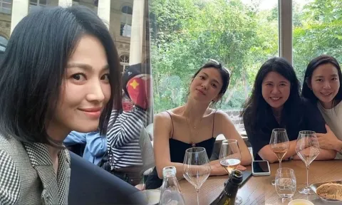 Song Hye Kyo bị bạn phơi bày nhan sắc thật không như ảnh tự đăng, lộ dấu hiệu tuổi tác
