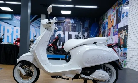 Cận cảnh chiếc Sprint Justin Bieber x Vespa giá 'nhẹ nhàng' chỉ từ 115,8 triệu đồng