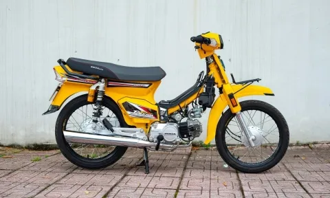 Chiêm ngưỡng 'phượng hoàng' Honda Dream định giá gần 300 triệu đồng, có tiền cũng khó mua