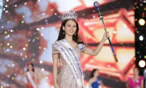 Rộ tin Miss World Vietnam 2022 Huỳnh Nguyễn Mai Phương là 'gà nhà' của BTC