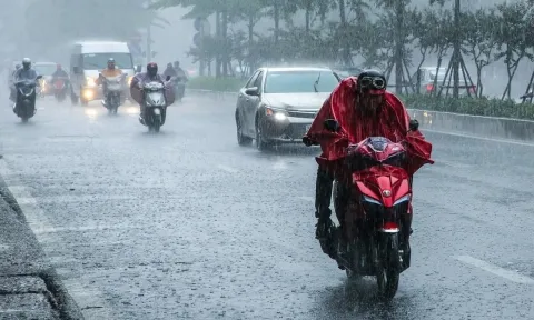 Từ chiều tối nay, miền Bắc đón mưa lớn nhiều ngày trời bớt nắng nóng
