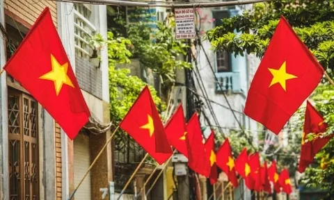 Bắc và Trung Bộ nắng nóng xen kẽ mưa dông ngày 2/9, Nam Bộ mưa rào