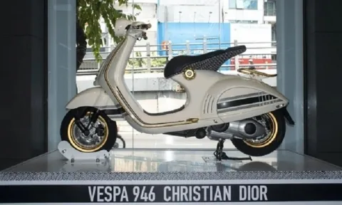 Chiếc Vespa ngũ quý 6 có gì mà được 'hét giá' 3,5 tỷ đồng gây tranh cãi