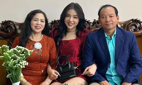 Bố mẹ 'hot girl trứng rán' Trần Thanh Tâm lên tiếng khi con gái bị dính thị phi 15.000 USD