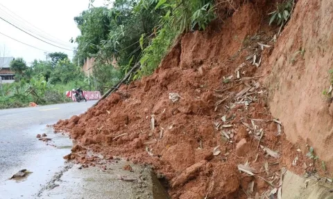 Cảnh báo mưa rào và dông, cục bộ mưa to đến rất to ở Bắc Bộ 