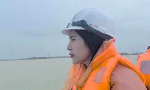 Ca sĩ Thủy Tiên báo tin vui sau chuyến từ thiện âm thầm tại miền Trung