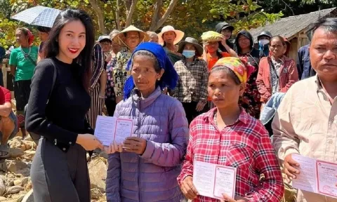Thủy Tiên tiếp tục nối dài những hành động đẹp tại quê chồng Nghệ An