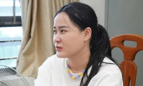 'Anna Bắc Giang' chính thức mang tiền đến giao nộp cho cơ quan công an