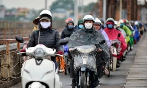 Thời tiết 4 tháng cuối năm 2022: Mưa bão dồn dập, không khí lạnh đến sớm