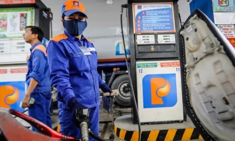 Nguyên nhân lùi ngày điều chỉnh giá xăng dầu sang 22/8