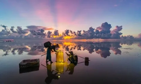'Vỡ mộng' hình ảnh thực tế 'biển vô cực' ở Thái Bình đang hot rần rần MXH