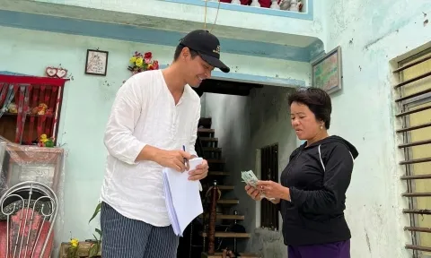 Trở lại từ thiện sau 6 năm ồn ào, MC Phan Anh có cách thức tránh đi vào 'vết xe đổ' năm xưa