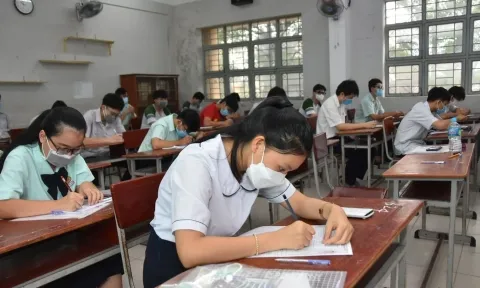 Thi tốt nghiếp THPT Quốc gia 2022: Hà Nội có 9 thí sinh vi phạm quy chế thi môn Ngữ Văn