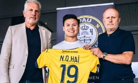 CLB Pau FC rơi vào cảnh 'dở khóc dở cười' từ hiệu ứng Quang Hải
