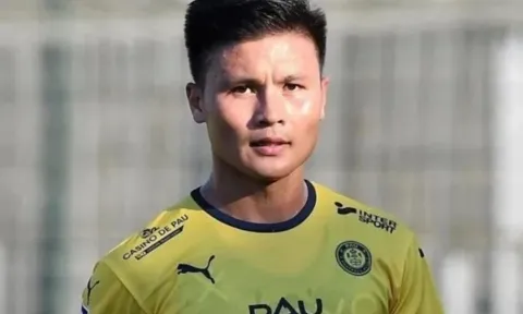 Pau FC trắng tay ở ngày ra quân, Quang Hải nói điều thật lòng