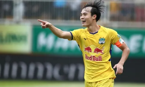 Văn Toàn bỏ ngỏ khả năng chia tay HAGL sau V-League 2022