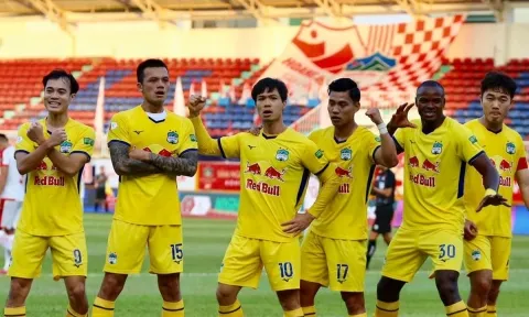 Sau Viettel, đến lượt SLNA nhảy vào cuộc đua giành 'chữ ký' của sao HAGL