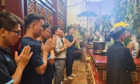 Trước thềm vòng loại U17 châu Á 2023, U17 Việt Nam có hoạt động đầy ý nghĩa
