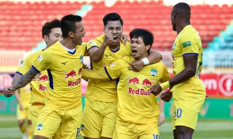Vòng 18 V-League: HAGL đón trụ cột trở lại, quyết tâm đánh bại TP.HCM 