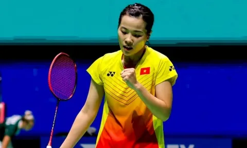 Hoa khôi cầu lông Nguyễn Thùy Linh giành vé vào bán kết giải Australia 2022