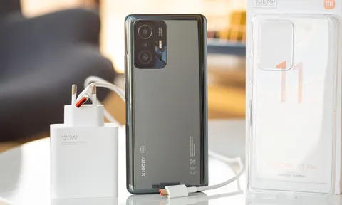 Xiaomi 12T Pro bất ngờ lộ diện, hứa hẹn mạnh hơn Galaxy S22 Ultra, giá rẻ bất ngờ