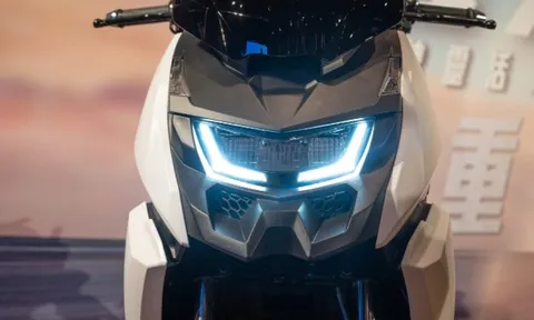 Honda PCX 160 'khiếp vía' trước đối thủ mới ra mắt, chỉ riêng thiết kế cũng đủ khiến dân tình mê mệt