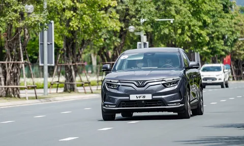 Đặt cọc bổ sung mua VinFast VF 8, nhận ngay voucher nghỉ dưỡng 118 triệu đồng của Vinpearl