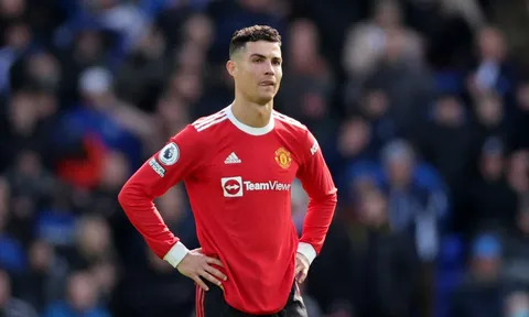 Chuyển nhượng MU 29/7: Ronaldo 'cầu cứu' đội bóng cũ, Man United gấp rút mua tiền đạo 19 tuổi