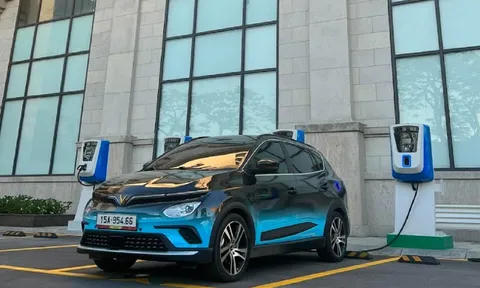 Chủ xe VinFast VF e34: ‘Món hời về công nghệ, trải nghiệm thú vị nhất trong tầm giá'